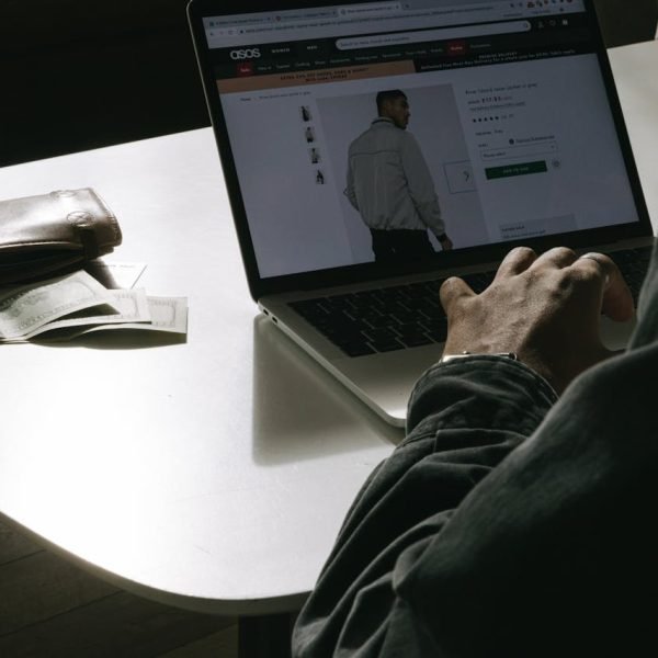 Hoe behoud je overzicht bij verkoop via meerdere marketplaces